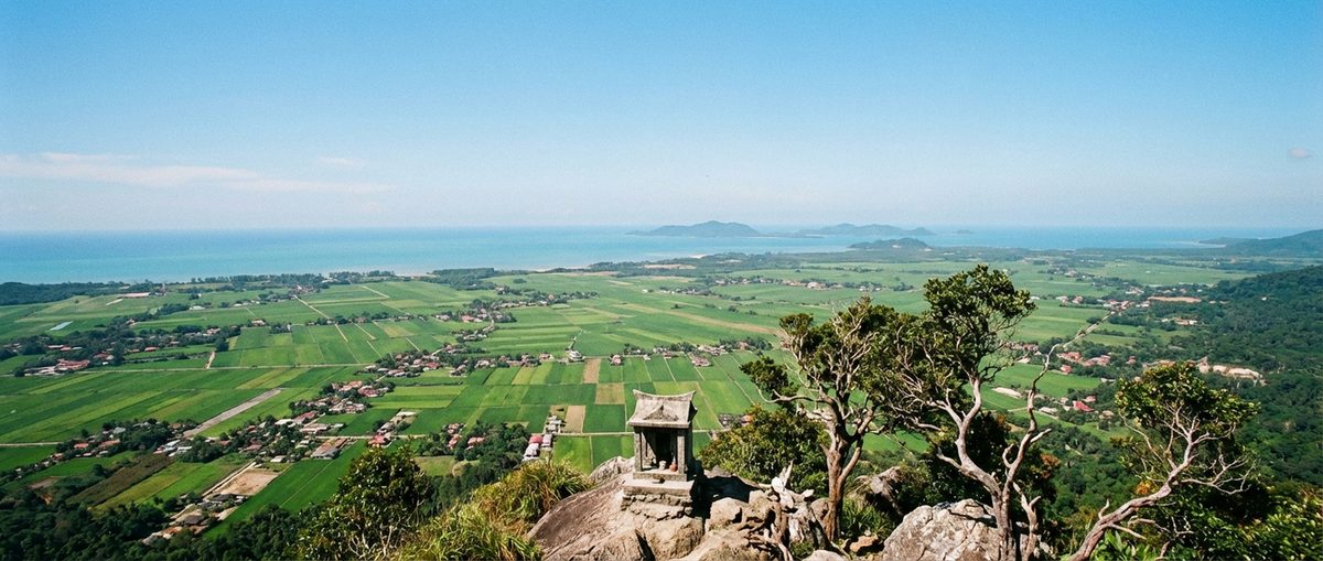 Blick vom Gunung Jerai über die Landschaft von Kedah